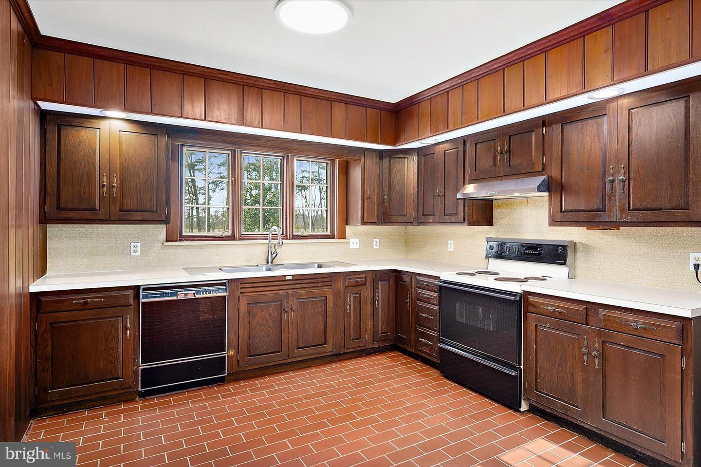 27980 Pemberton Property Photo 30