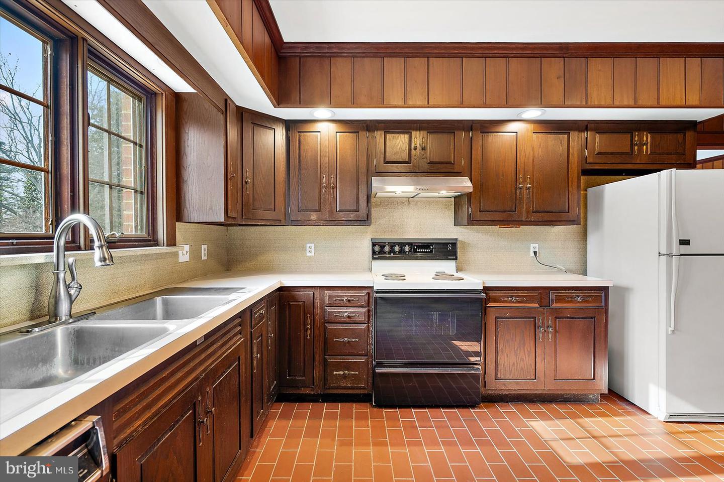 27980 Pemberton Property Photo 33