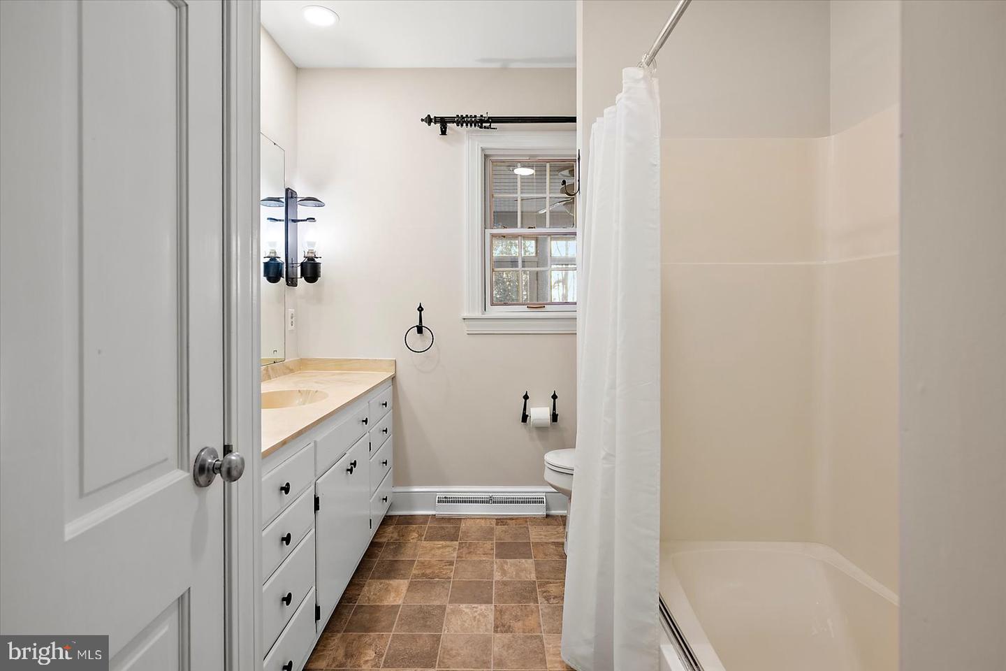 27980 Pemberton Property Photo 52