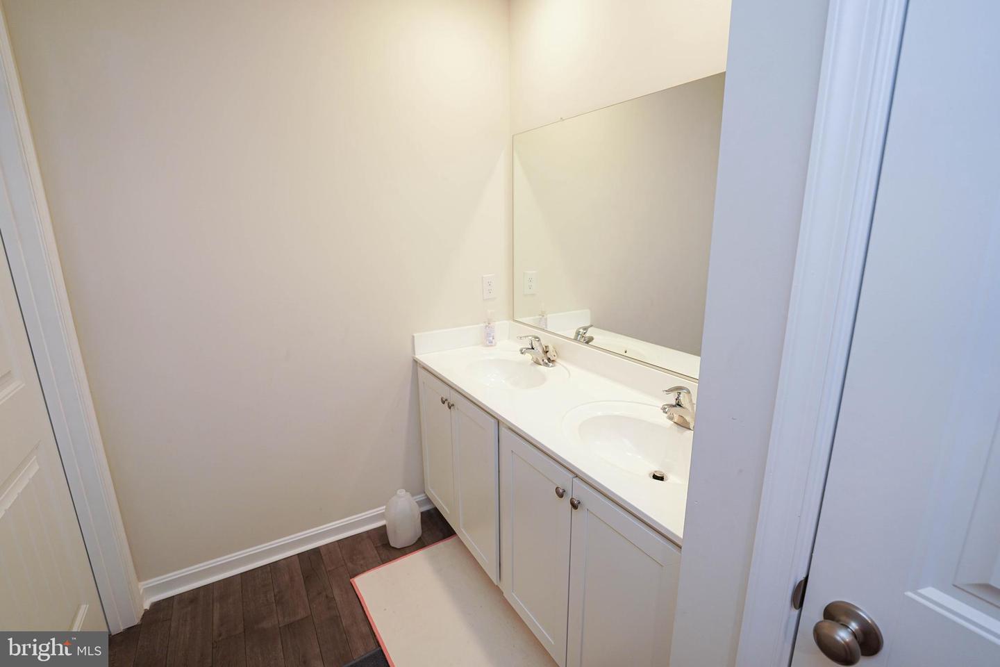 1712 Severn St Property Photo 54