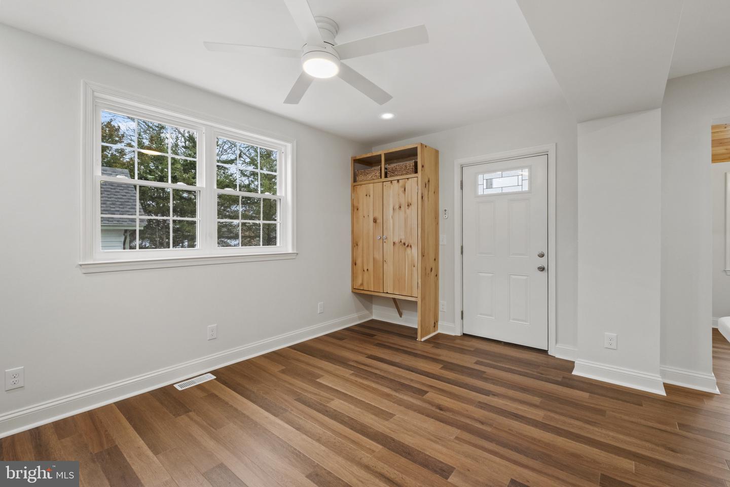 300 Main St Property Photo 20