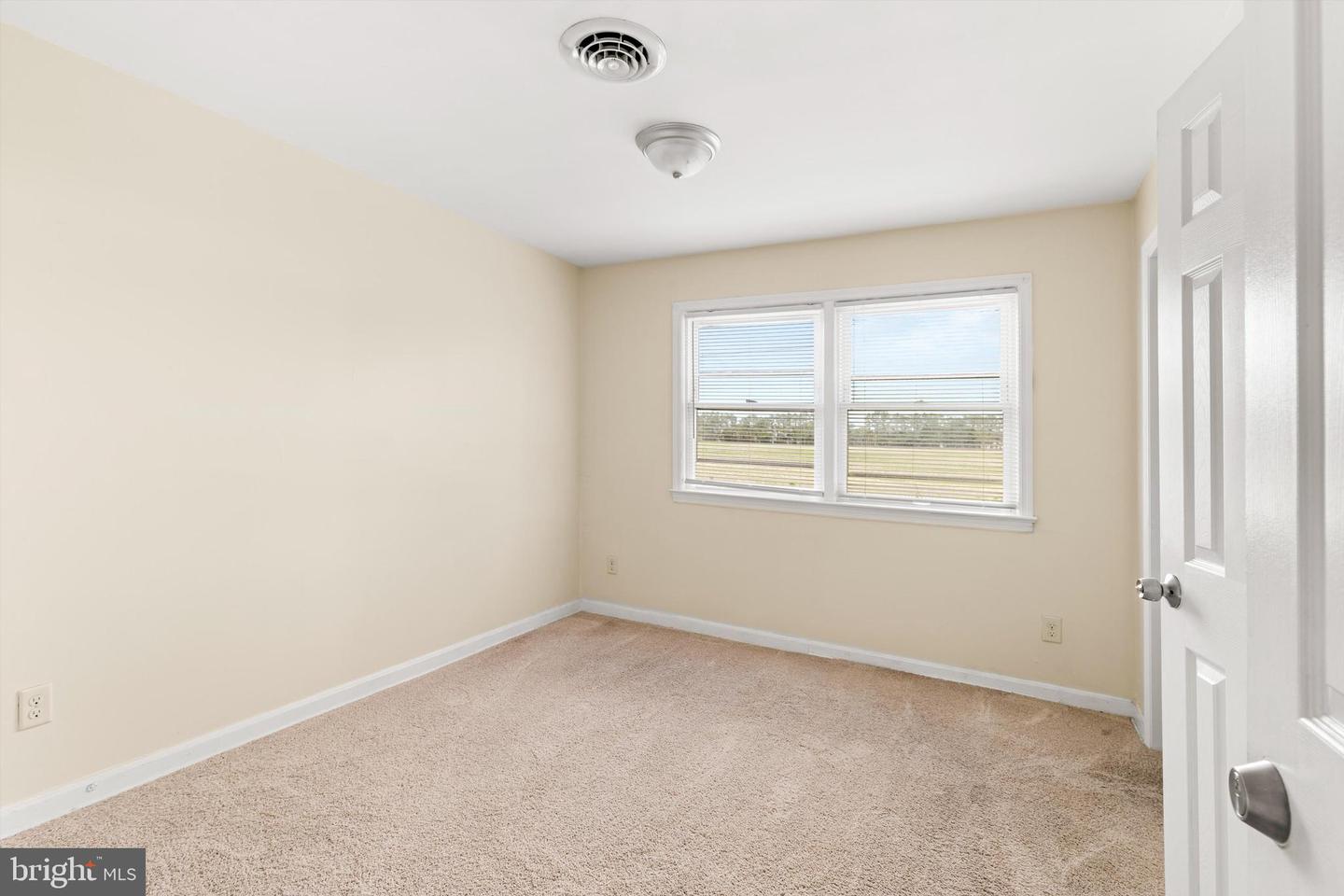 308 E Cedar Ln Property Photo 23