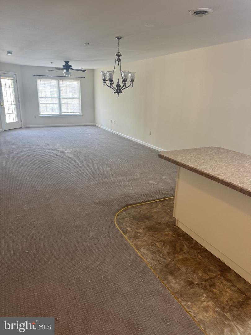 1103 S Schumaker Dr #c-303 Property Photo 6