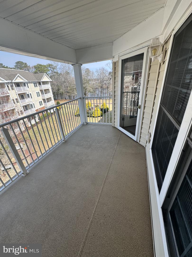 1103 S Schumaker Dr #c-303 Property Photo 8