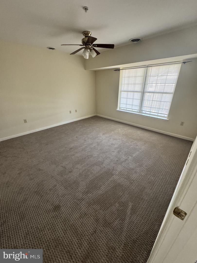 1103 S Schumaker Dr #c-303 Property Photo 11