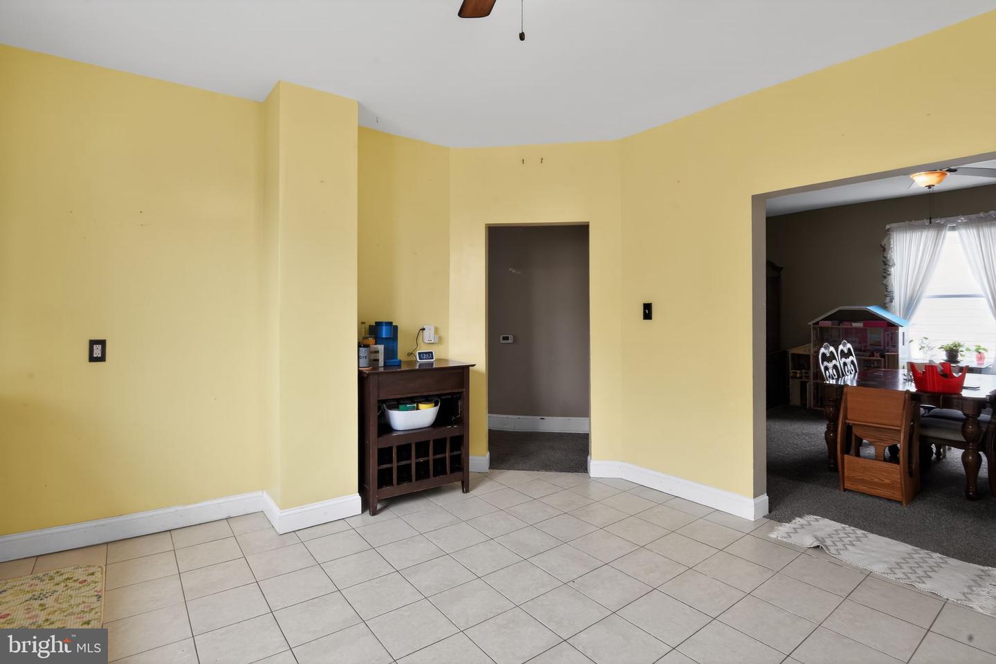 10 E Pine St Property Photo 9