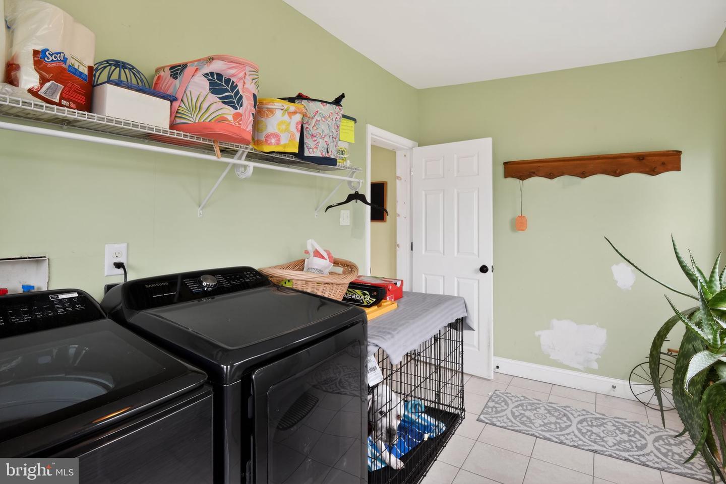 10 E Pine St Property Photo 12