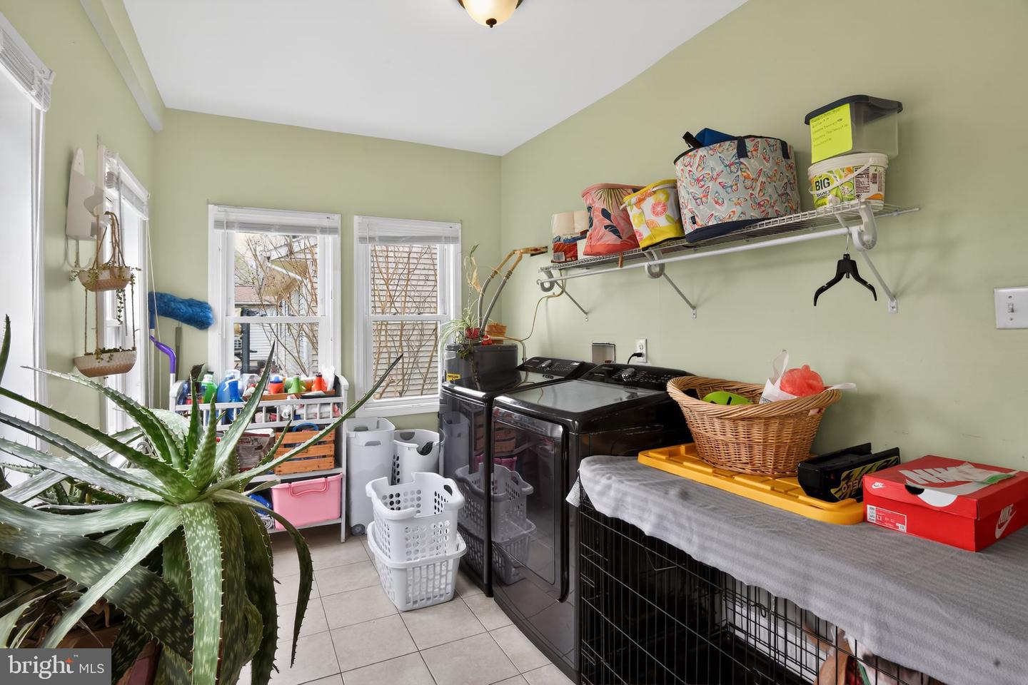 10 E Pine St Property Photo 13