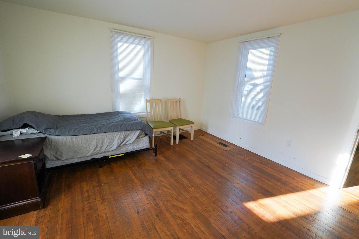 231 Newton St #a Property Photo 11