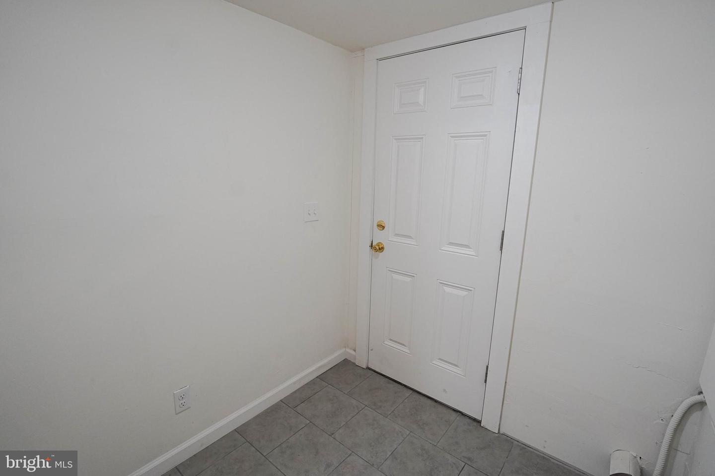 231 Newton St #a Property Photo 26