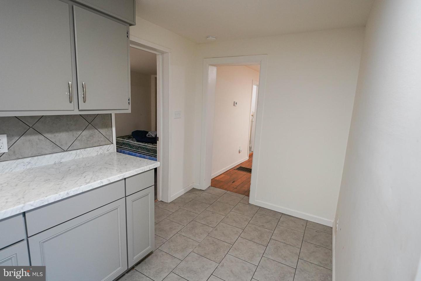 231 Newton St #a Property Photo 33