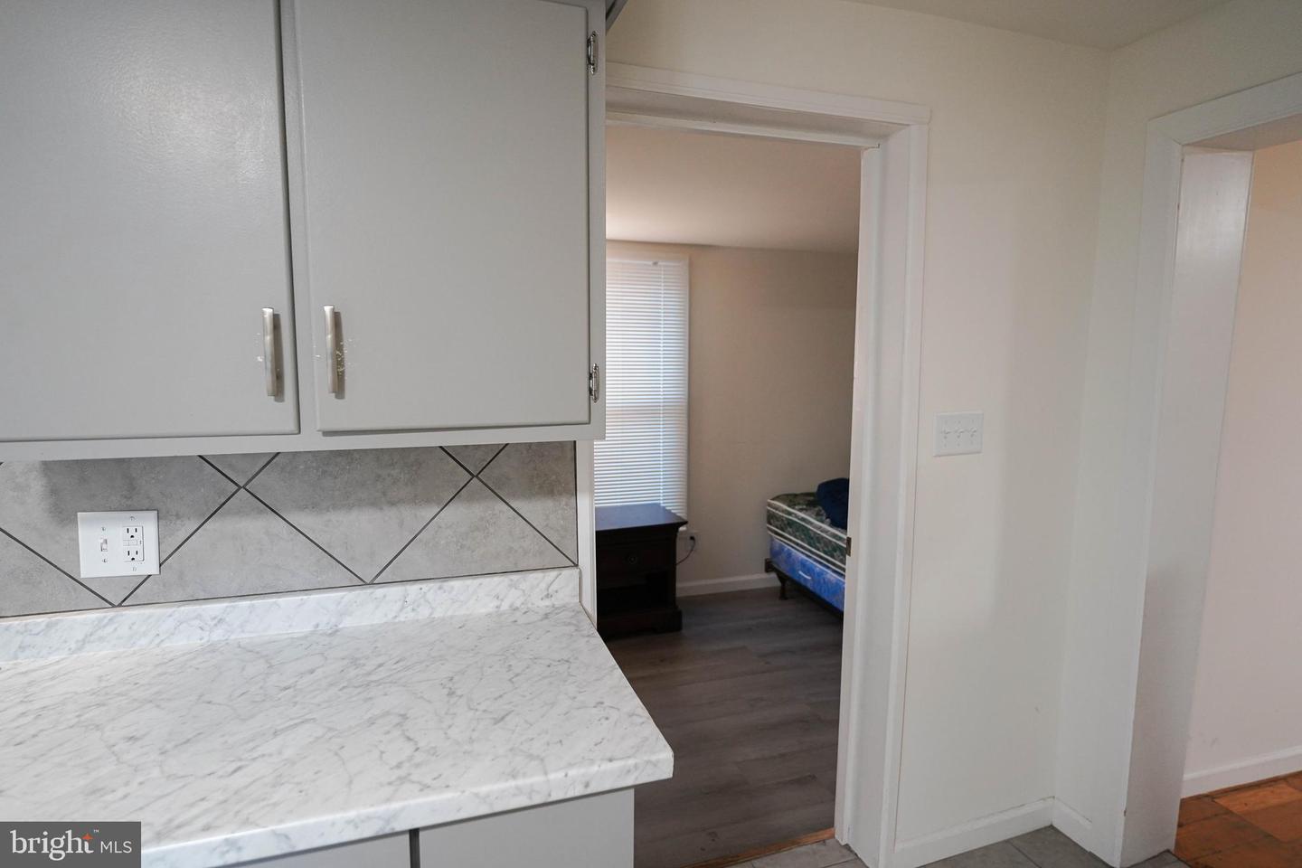 231 Newton St #a Property Photo 34
