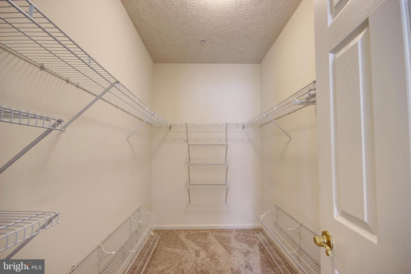 9007 Executive Club Dr Property Photo 11