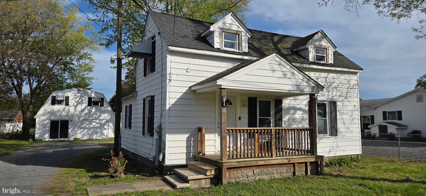 311 Carey Ave Property Photo 1