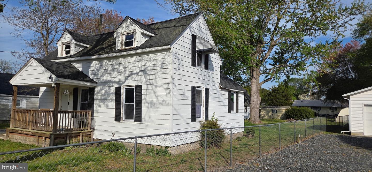 311 Carey Ave Property Photo 3