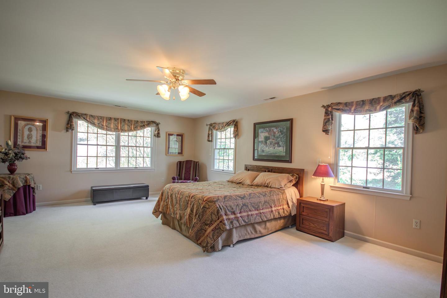 5657 Caledonia Dr Property Photo 15
