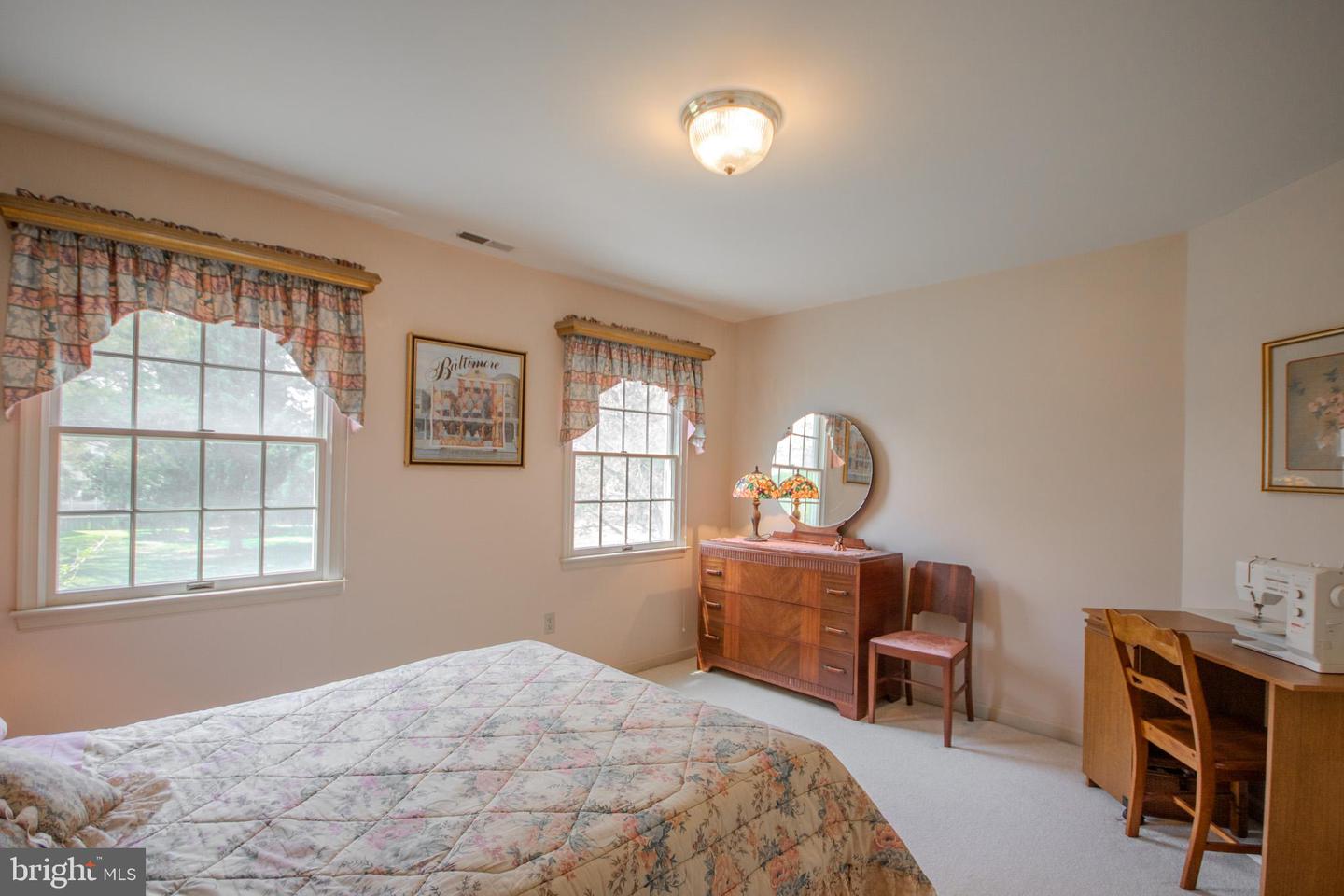 5657 Caledonia Dr Property Photo 23
