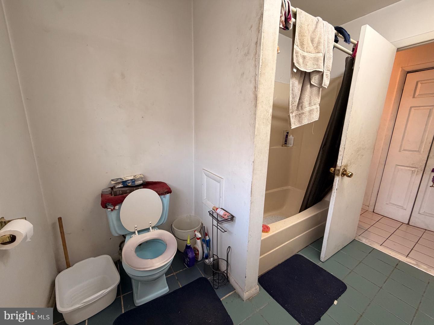 5 W Chestnut St Property Photo 11