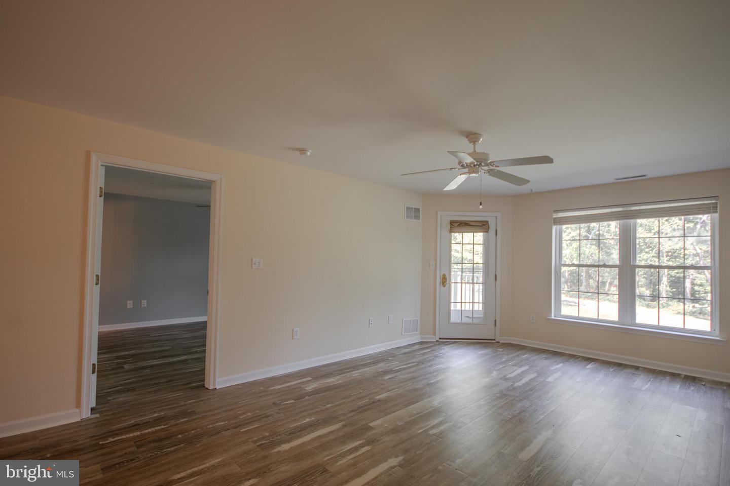 1101 S Schumaker Dr #103 Property Photo 8
