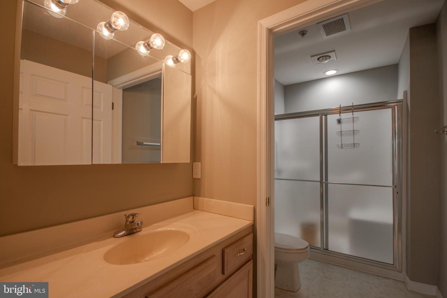 1101 S Schumaker Dr #103 Property Photo 14