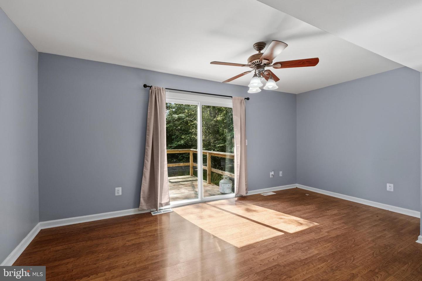731 Hemlock St Property Photo 8