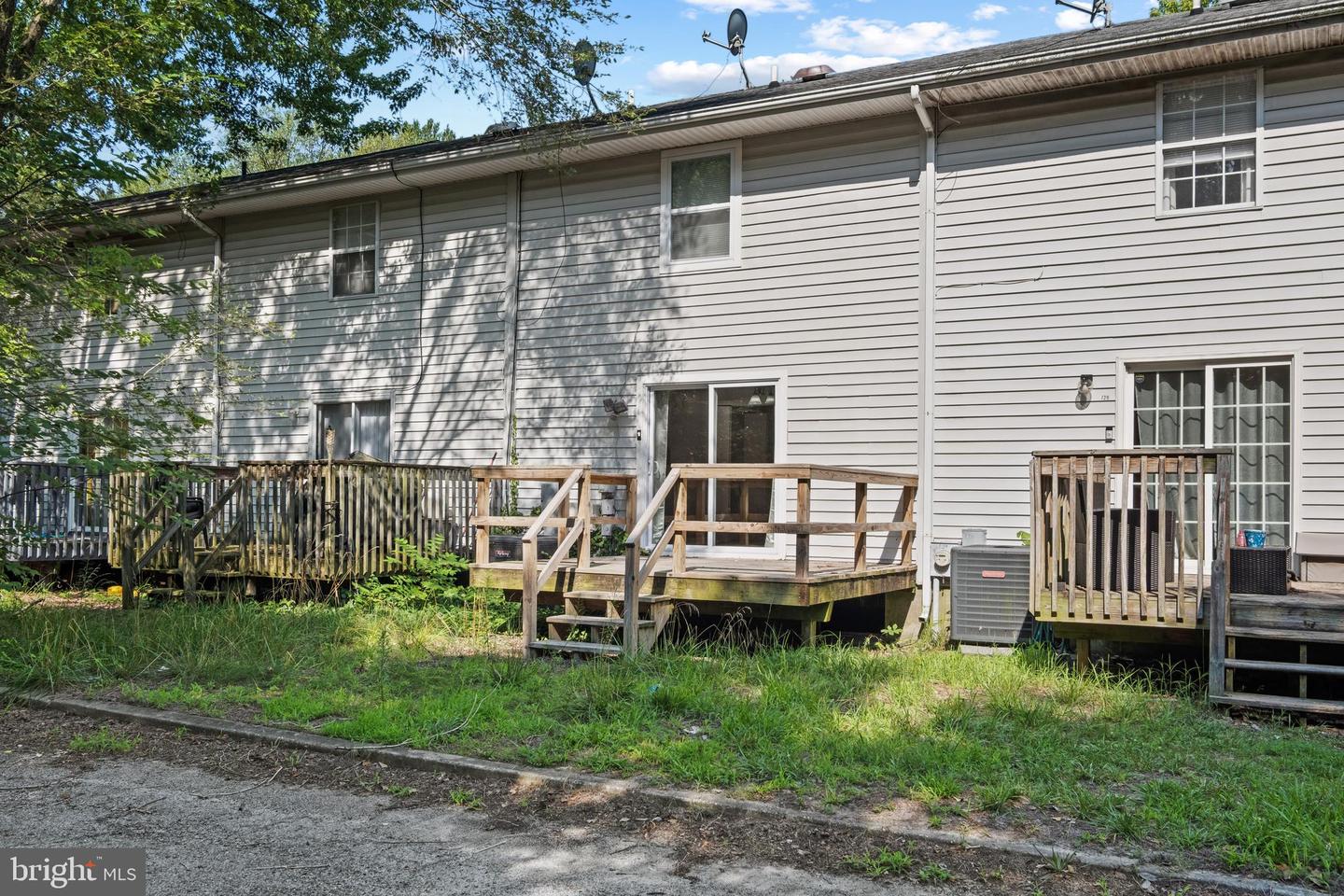 731 Hemlock St Property Photo 25