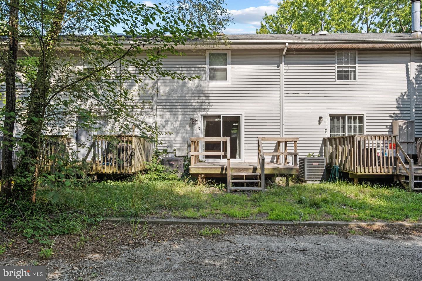 731 Hemlock St Property Photo 26