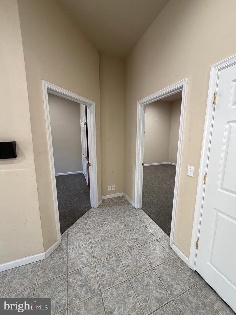 404 Winfield Ave Property Photo 15