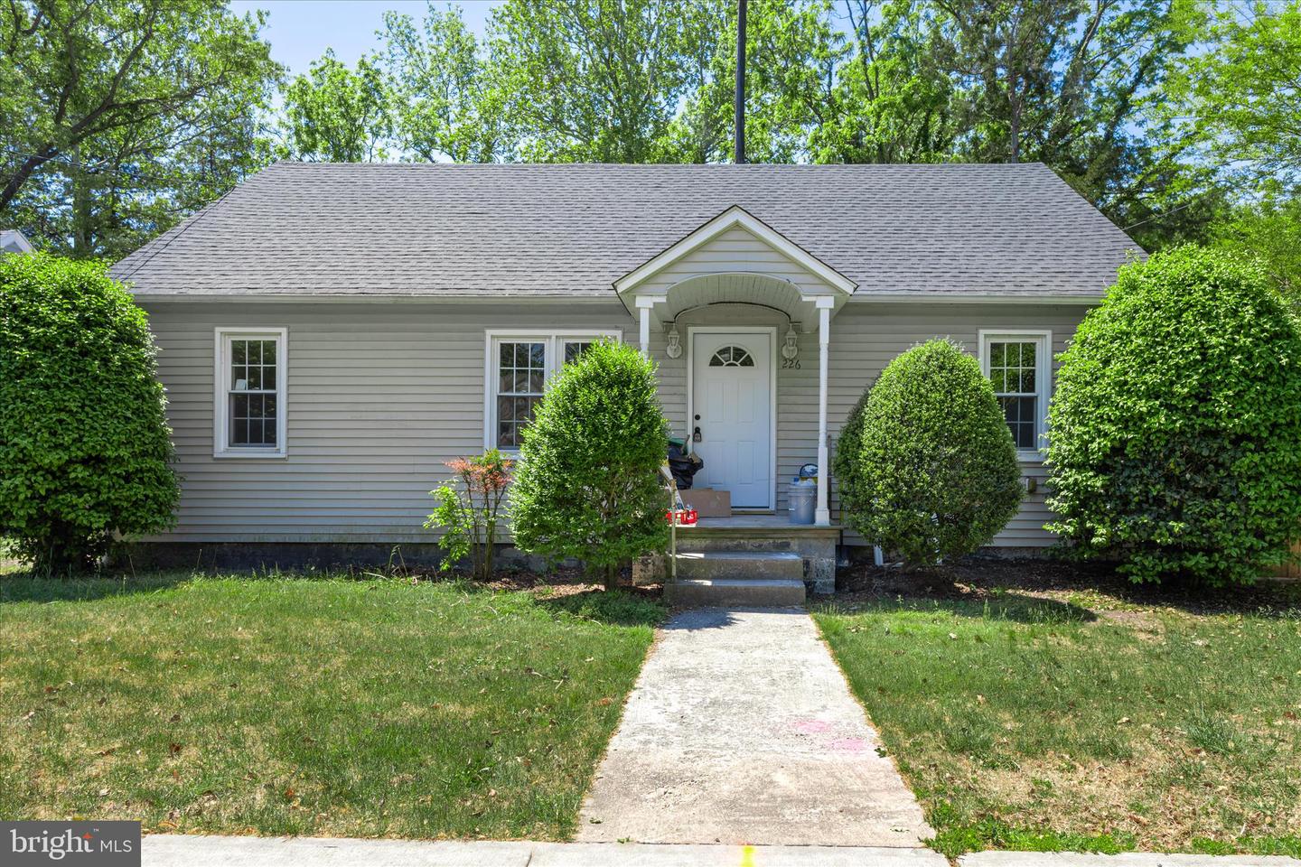 226 North Blvd Property Photo 2