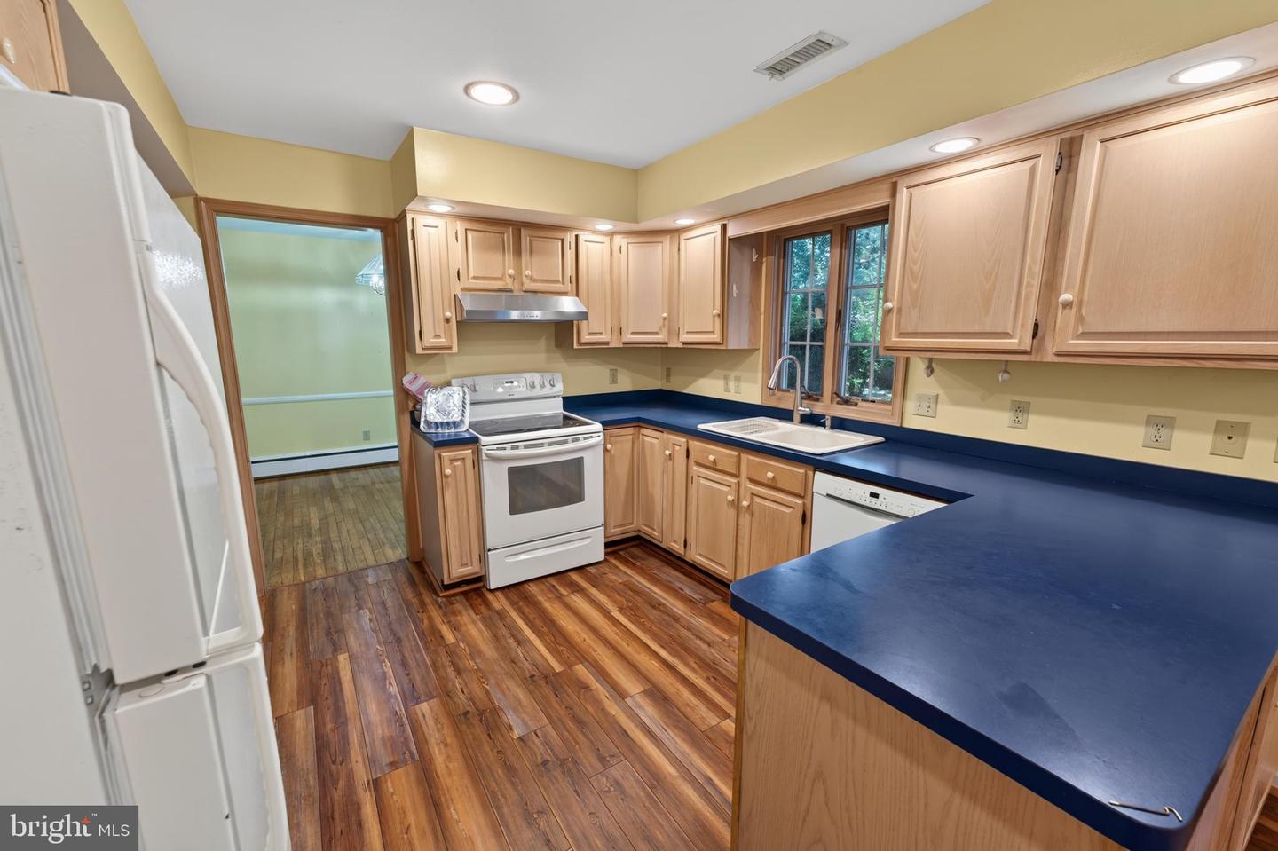518 Loblolly Ln Property Photo 12