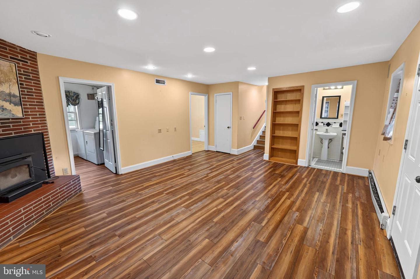 518 Loblolly Ln Property Photo 23