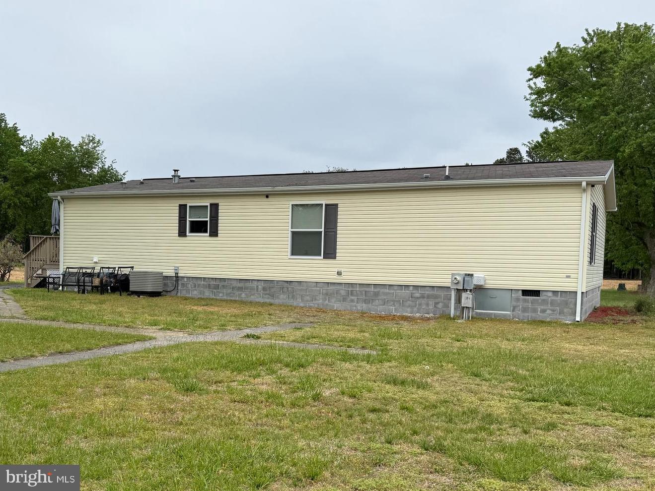 4258 Smith Rd Property Photo 3