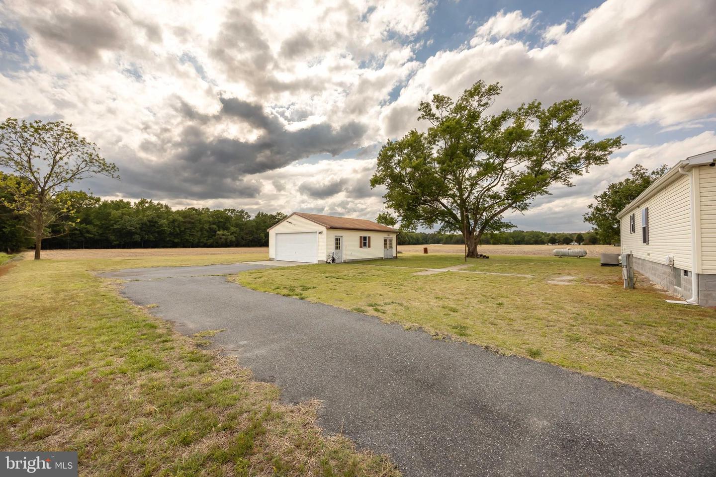 4258 Smith Rd Property Photo 4