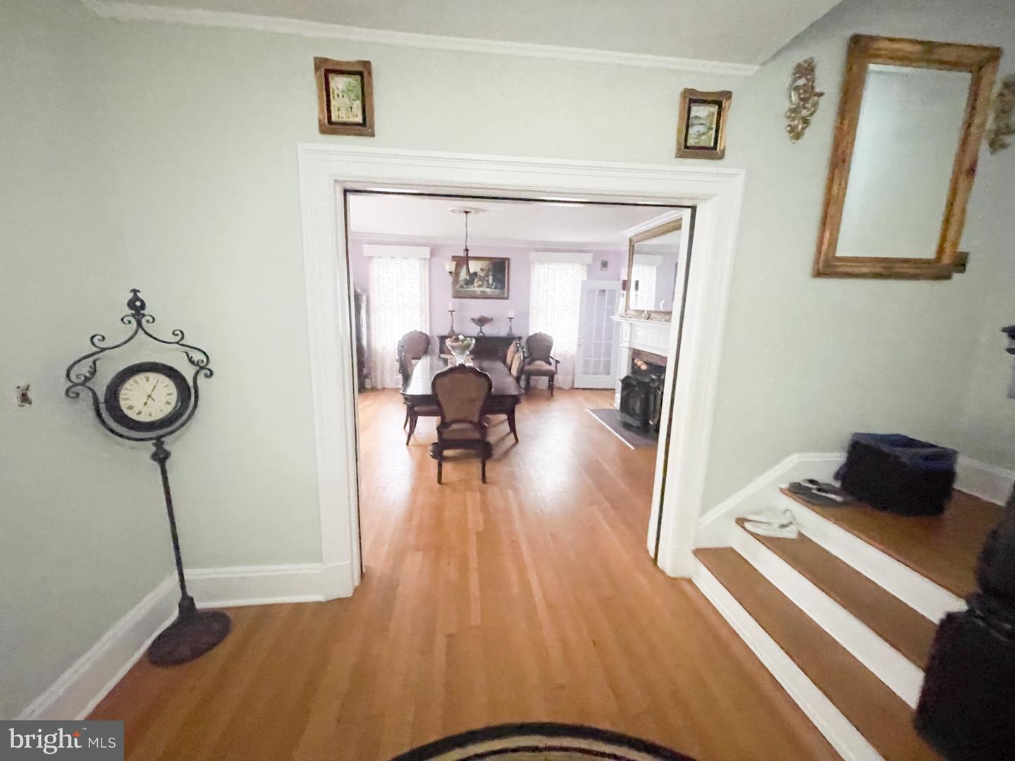 801 N Division Property Photo 11