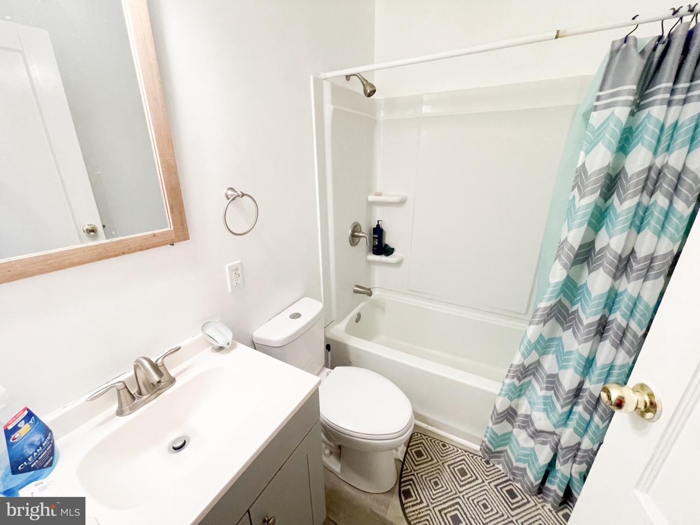 801 N Division Property Photo 31