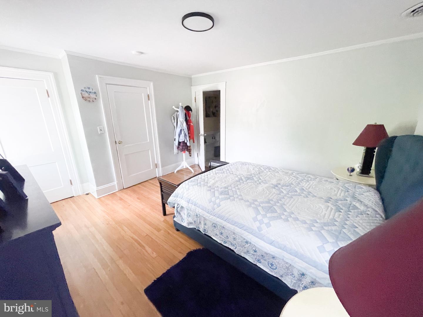 801 N Division Property Photo 36