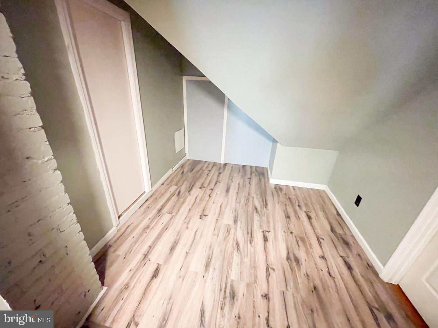 801 N Division Property Photo 47