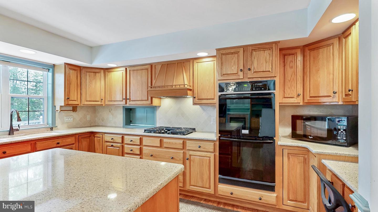 1108 Granbys Run Property Photo 8