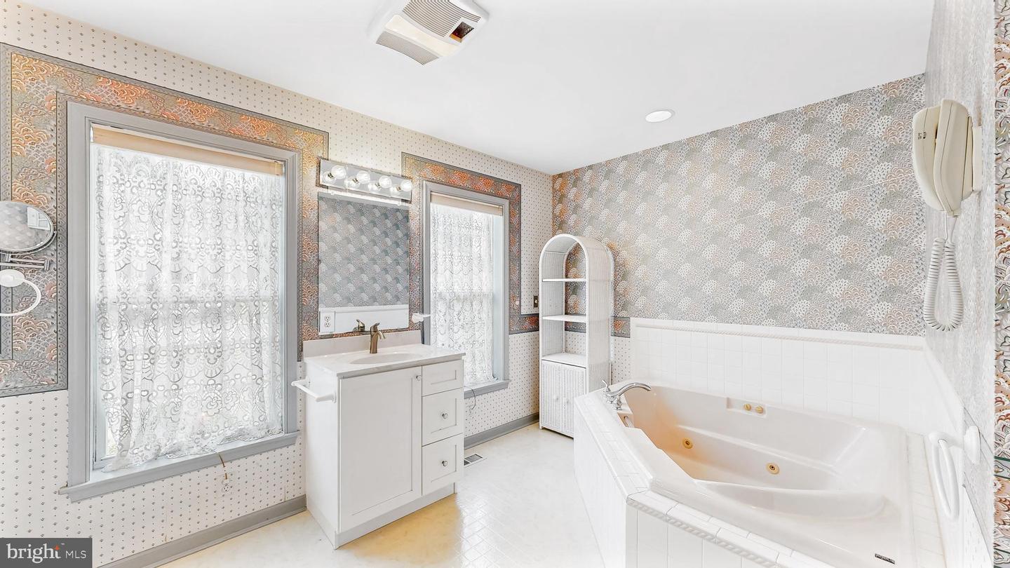1108 Granbys Run Property Photo 28