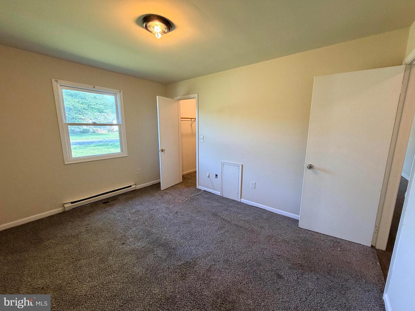 1122 Nevins Pl Property Photo 12