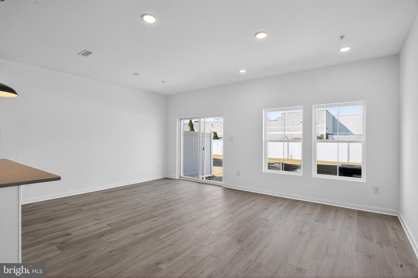 308 Clement Loop Property Photo 11