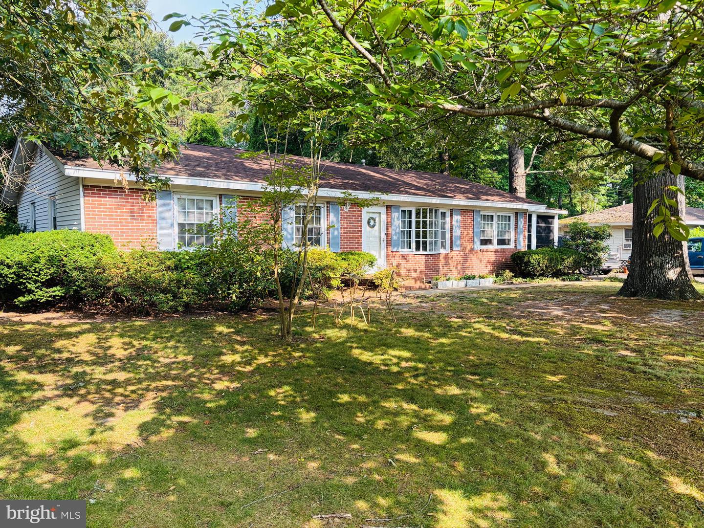 6858 Lois Ave Property Photo 1