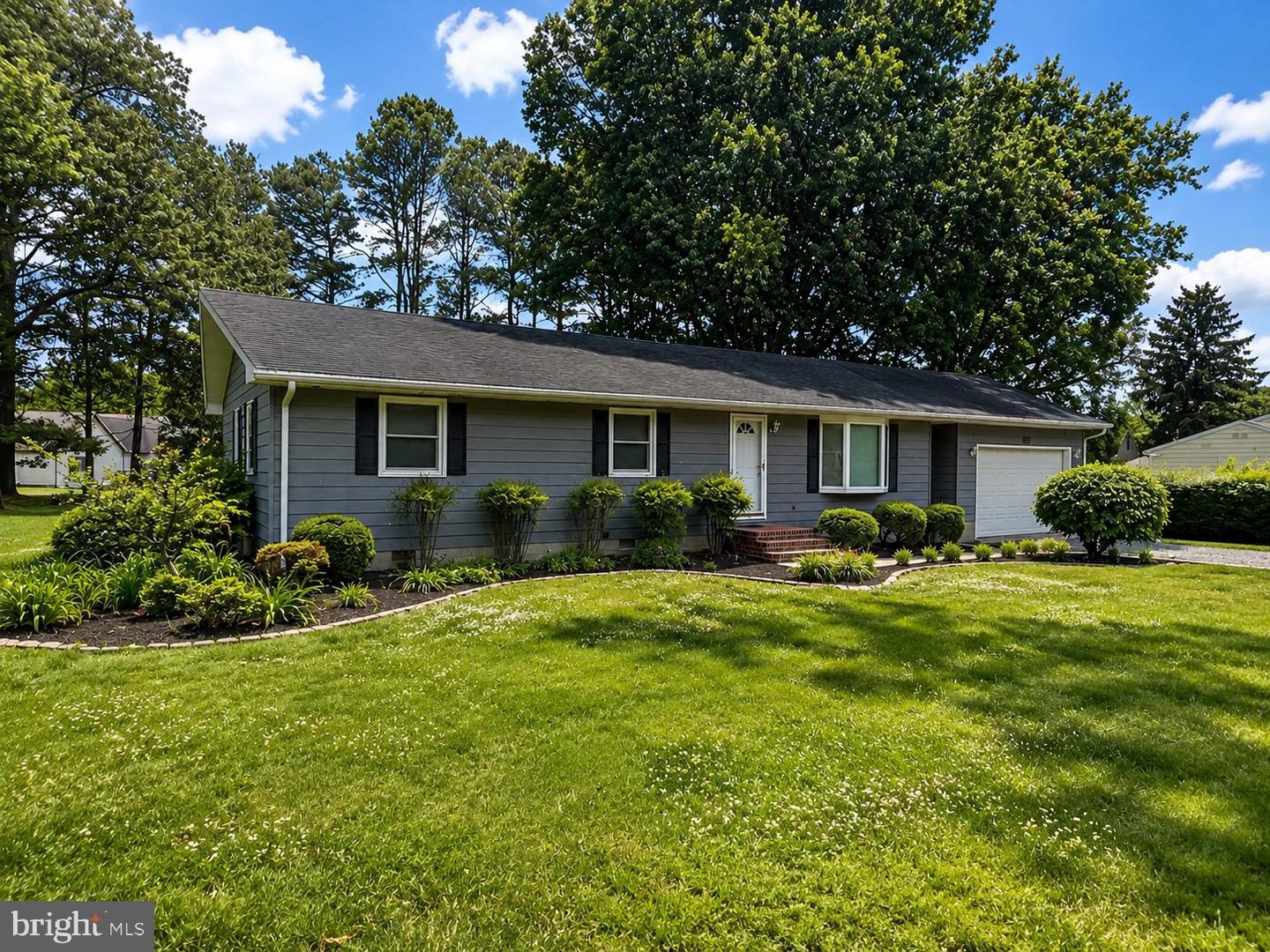 8840 Shell Rd Property Photo 1