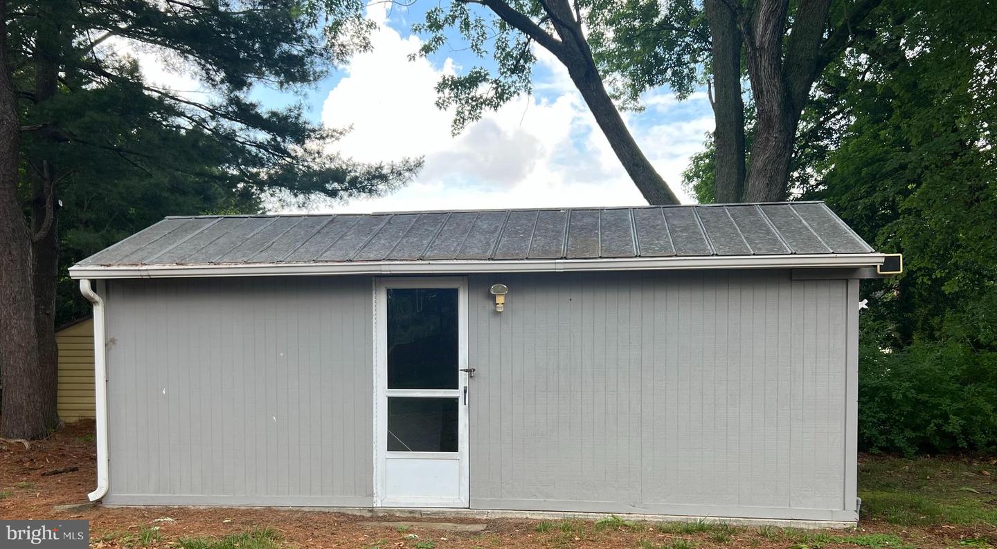 8840 Shell Rd Property Photo 11