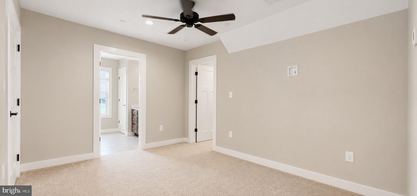 27243 Equestrian Dr Property Photo 31