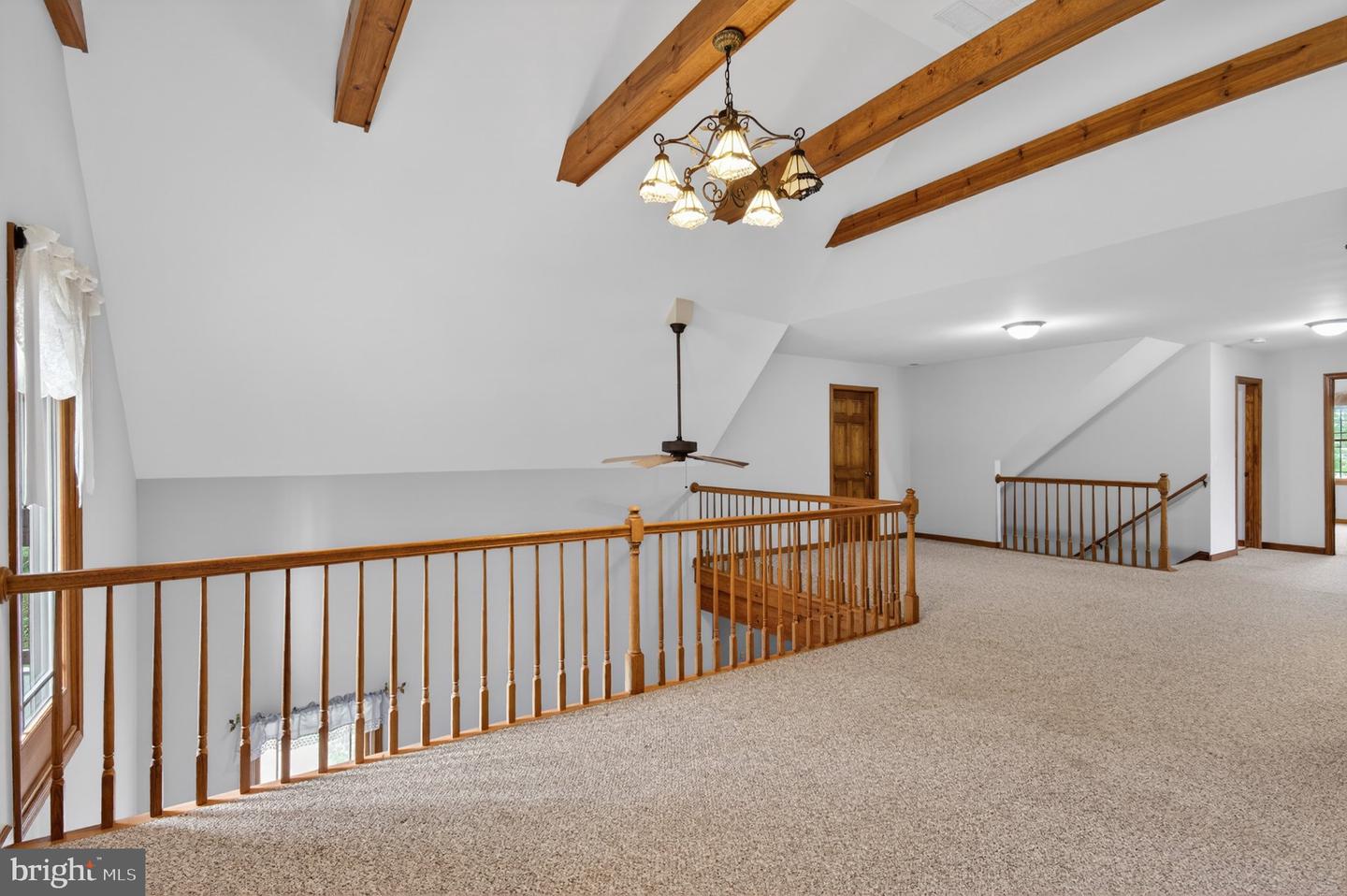 1006 S Schumaker Dr Property Photo 28