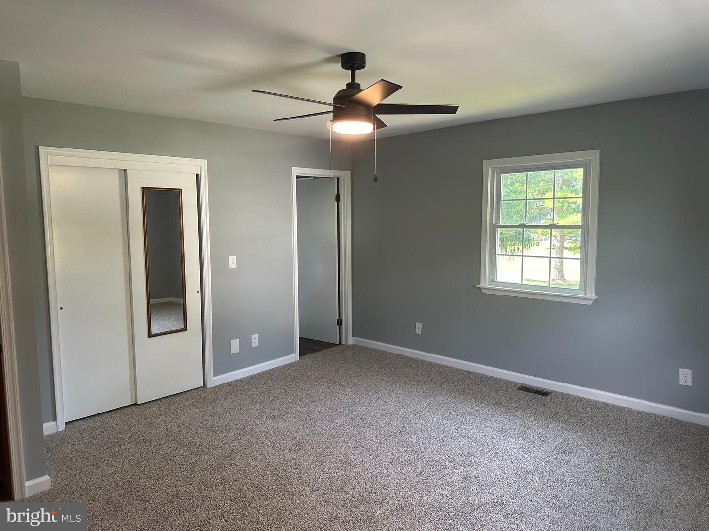 6241 Westbury Dr Property Photo 14