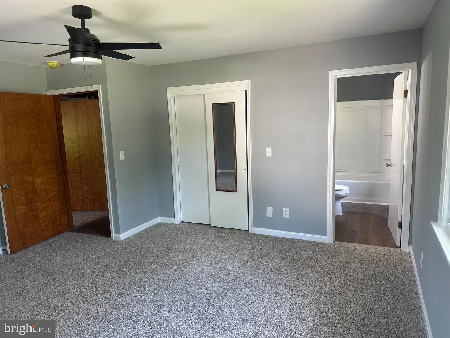 6241 Westbury Dr Property Photo 15