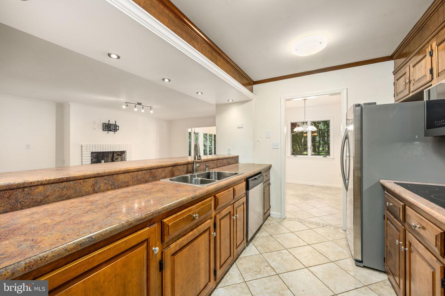 4229 Rustic Entry Property Photo 5