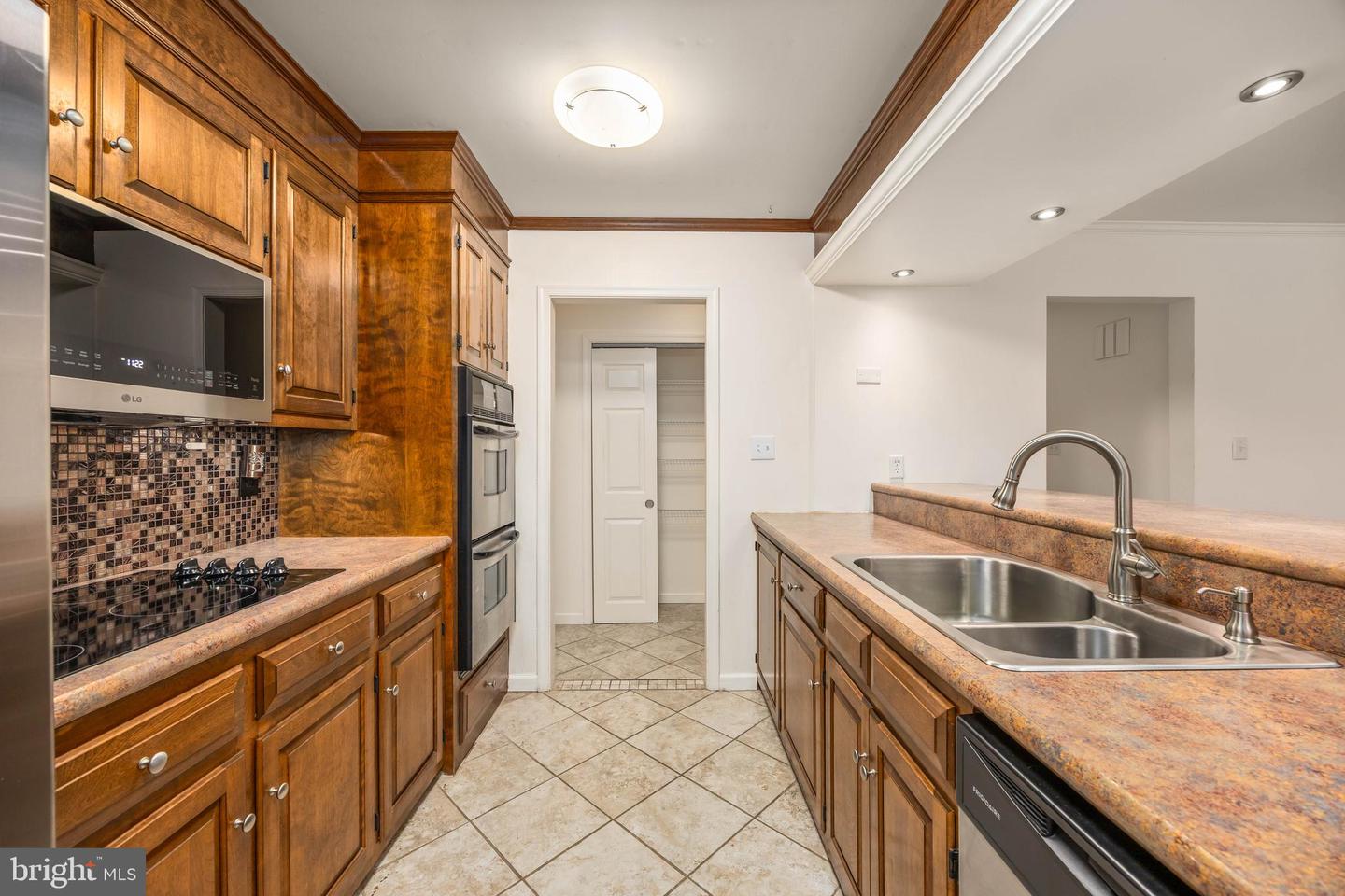 4229 Rustic Entry Property Photo 8